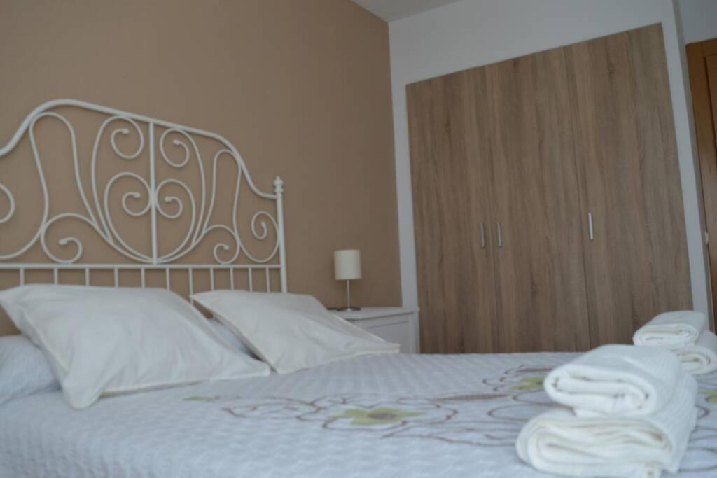 Apartamento Turistico Faro De Luno San Vicente De La Barquera Esterno foto